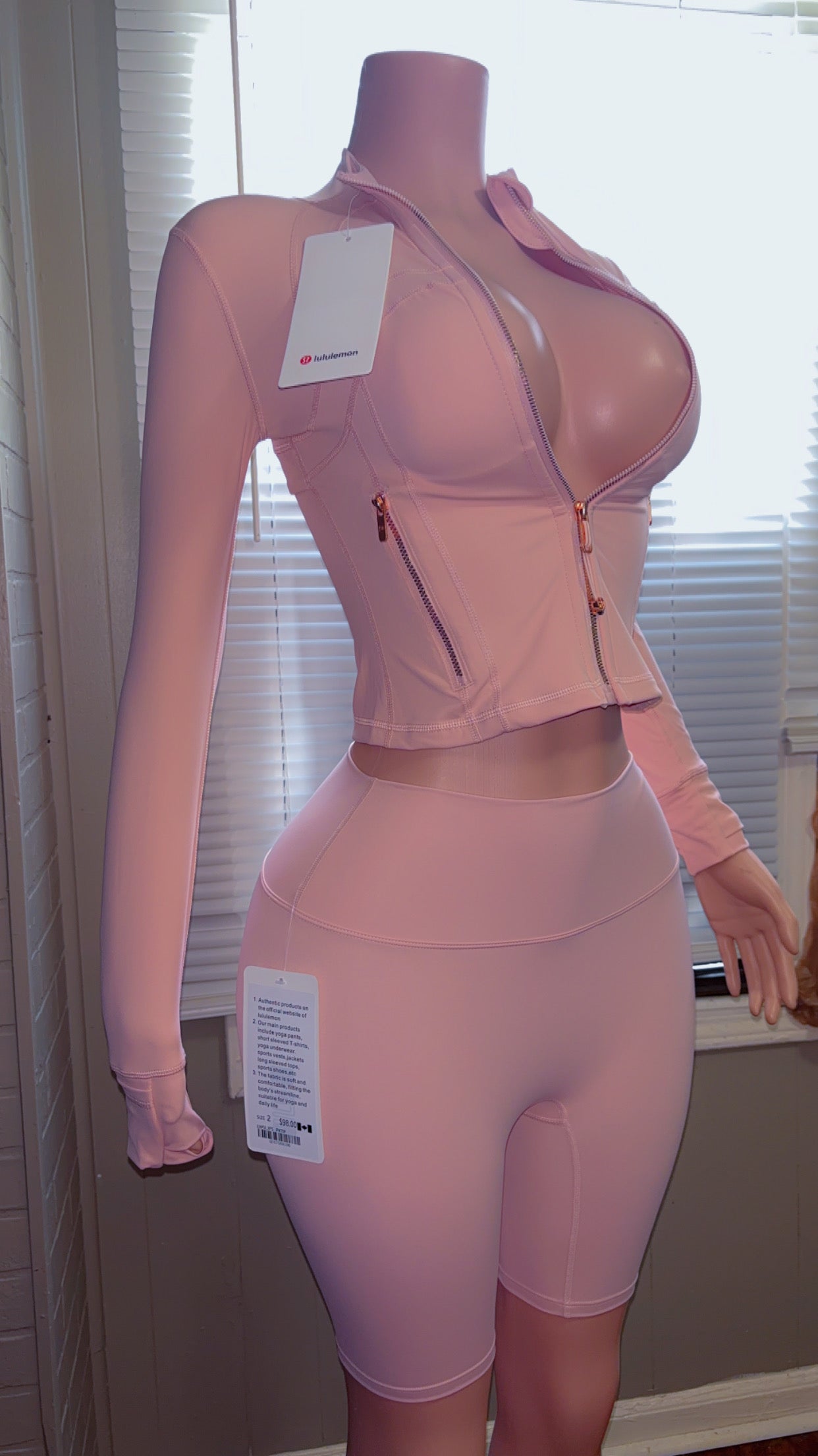 Light pink lululemon (SET)